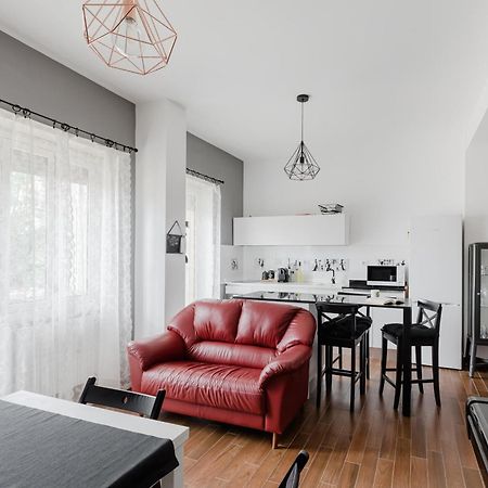 Scarfoglio Apartment, 4 Persone, 2 Camere, Balcone, Wi-Fi, Stazione Tiburtina Rome Luaran gambar