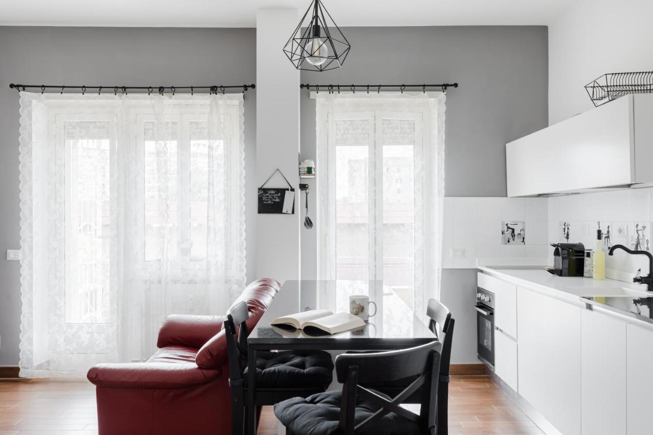 Scarfoglio Apartment, 4 Persone, 2 Camere, Balcone, Wi-Fi, Stazione Tiburtina Rome Luaran gambar