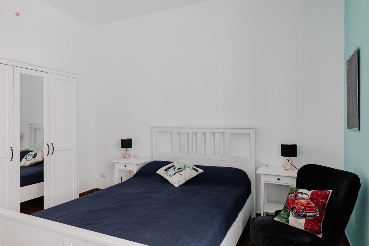 Scarfoglio Apartment, 4 Persone, 2 Camere, Balcone, Wi-Fi, Stazione Tiburtina Rome Luaran gambar