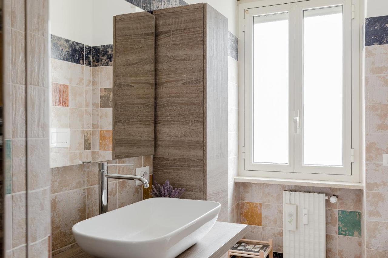 Scarfoglio Apartment, 4 Persone, 2 Camere, Balcone, Wi-Fi, Stazione Tiburtina Rome Luaran gambar